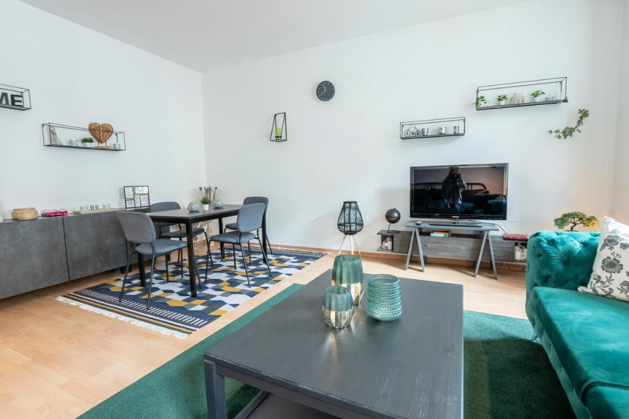 Zwickau Mittendrin, Tolles Balkon-Apartment Екстер'єр фото