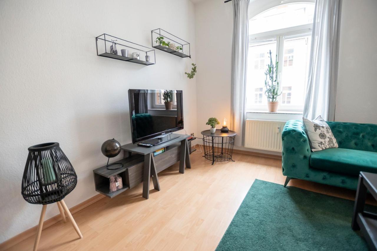 Zwickau Mittendrin, Tolles Balkon-Apartment Екстер'єр фото
